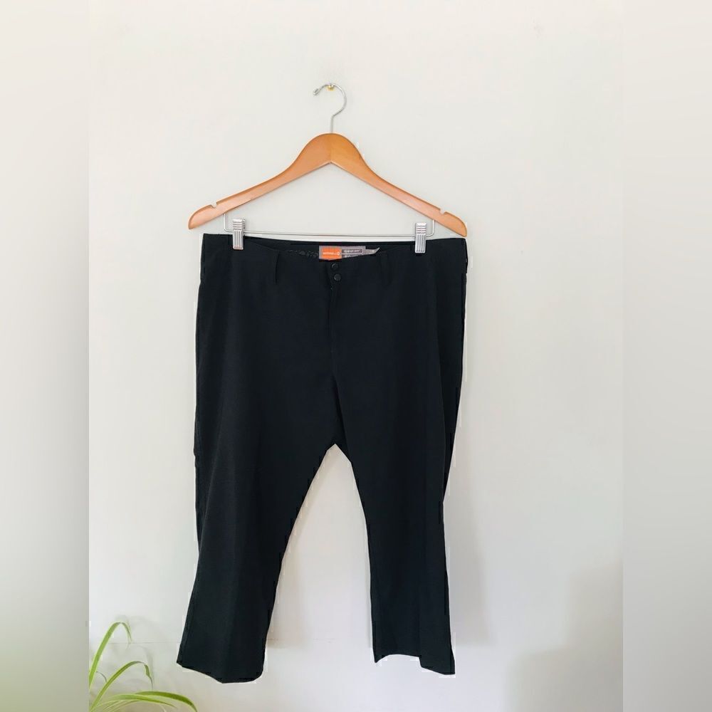 Merrell | black cropped athletic hiking pants